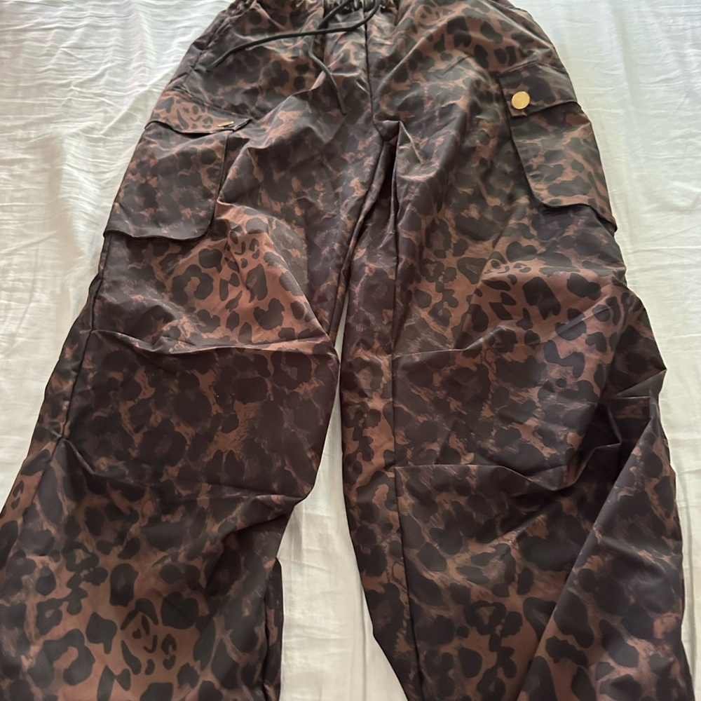 SHEIN Brown Cargo Pants with Leopard Print